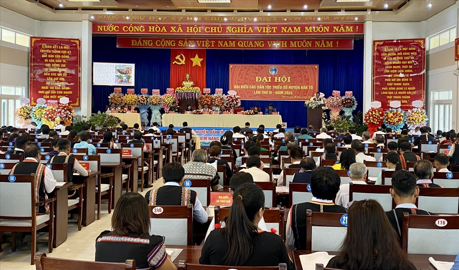 Quang cảnh Đại hội Quang cảnh Đại hội