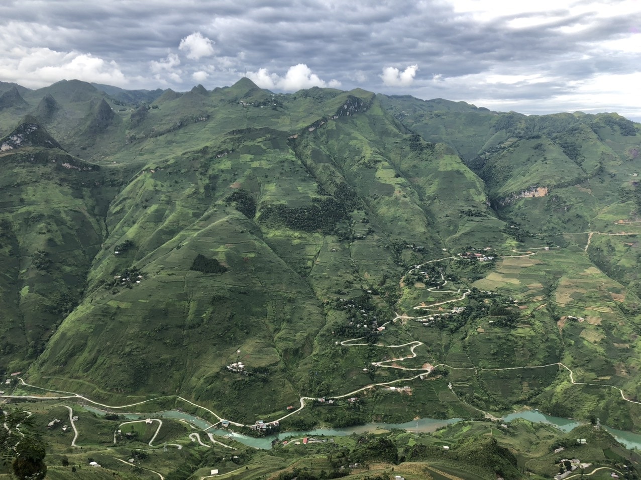 Một góc cao nguyên đá Hà Giang Một góc cao nguyên đá Hà Giang