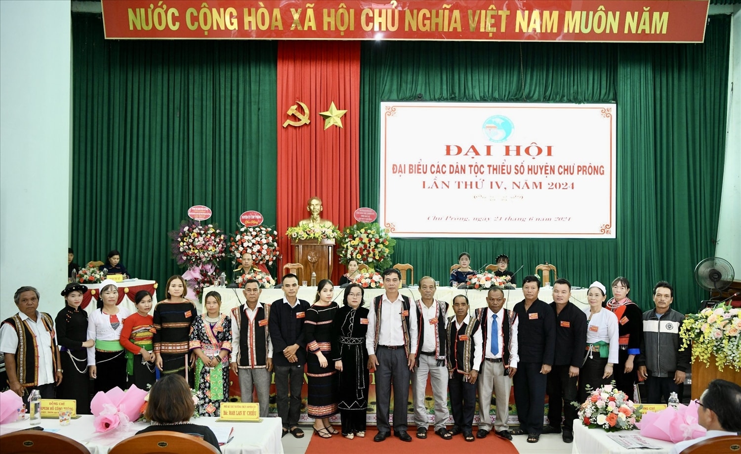 Ra mắt đoàn đại biểu huyện Chư Prông đi dự Đại hội Đại biểu các DTTS tỉnh Gia Lai lần thứ IV Ra mắt Đoàn đại biểu huyện Chư Prông đi dự Đại hội Đại biểu các DTTS tỉnh Gia Lai lần thứ IV