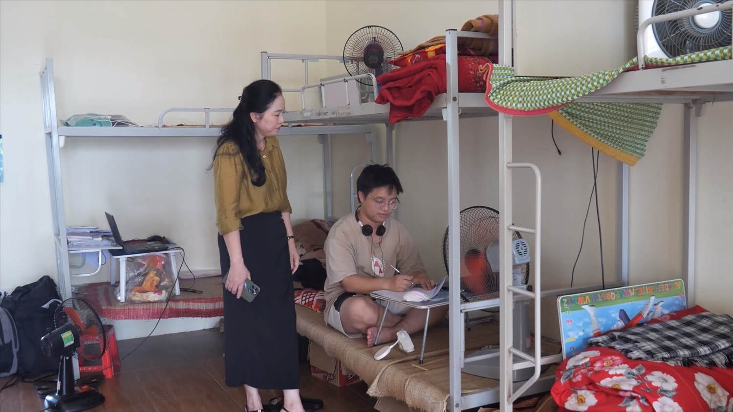 Quan tâm, động viên các em học sinh tự tin bước vào kỳ thi tốt nghiệp