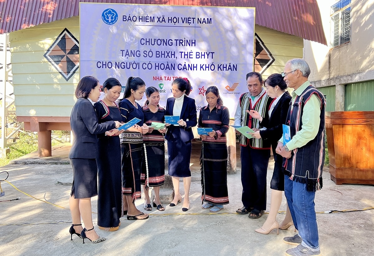 Bảo hiểm xã hội tỉnh Gia Lai tích cực triển khai, phổ biến chính sách BHYT đến với đồng bào DTTS ở các thôn làng vùng khó khăn