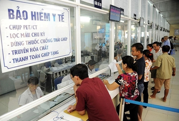 Chi phí cho một lần khám, chữa bệnh thấp hơn 15% mức lương cơ sở tương đương thấp hơn 351.000 đồng