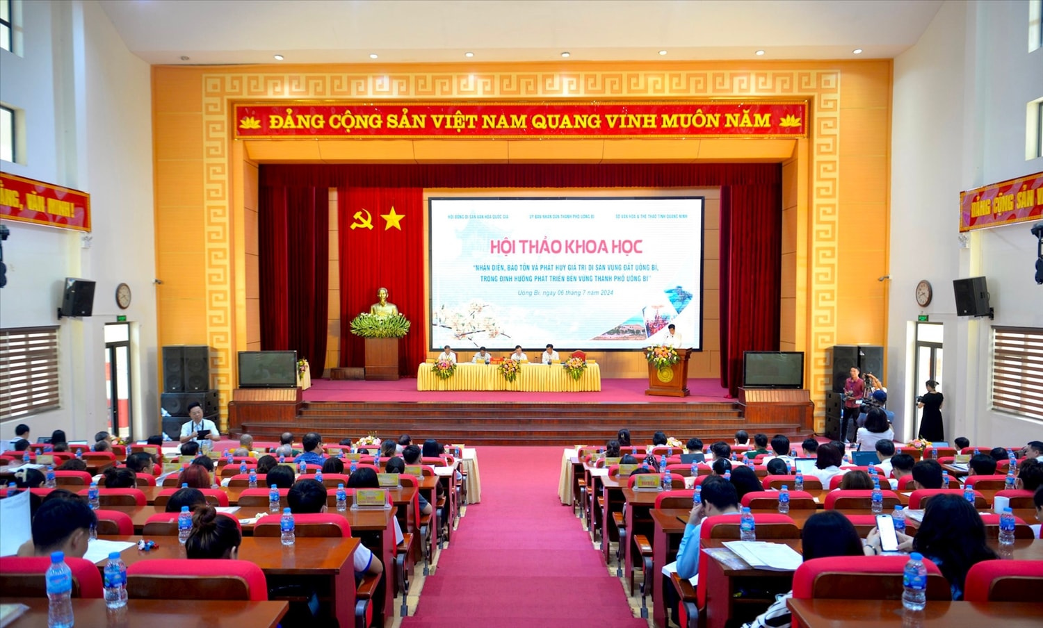 Toàn cảnh Hội thảo