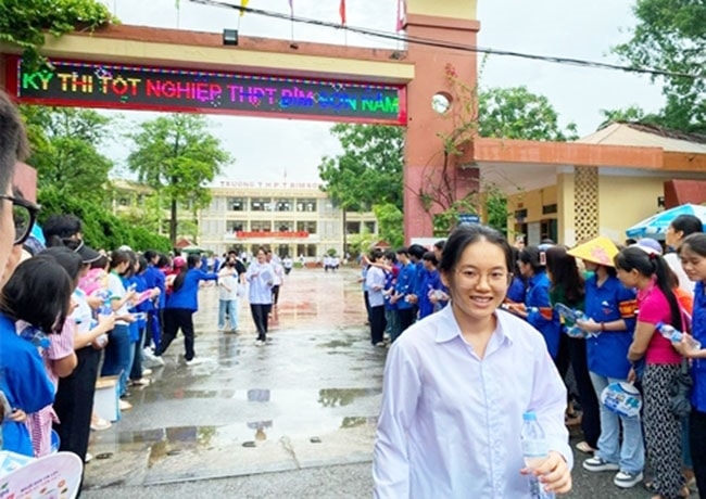 Kỳ thi THPT 2024 Thanh Hóa có hơn 900 điểm 10, xếp thứ nhất cả nước Kỳ thi THPT 2024 Thanh Hóa có hơn 900 điểm 10, xếp thứ nhất cả nước