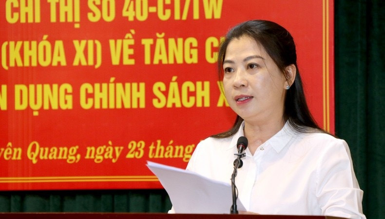 Phó Bí thư Thường trực Tỉnh ủy, Chủ tịch HĐND tỉnh Lê Thị Kim Dung  phát biểu kết luận Hội nghị