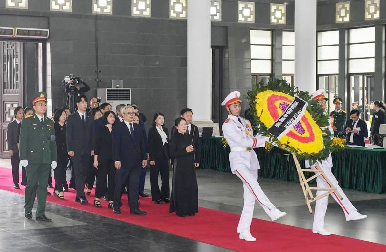 Đoàn Chữ thập đỏ viếng Tổng Bí thư Nguyễn Phú Trọng. (Ảnh: Nhandan.vn) Đoàn Chữ thập đỏ viếng Tổng Bí thư Nguyễn Phú Trọng. (Ảnh: Nhandan.vn)