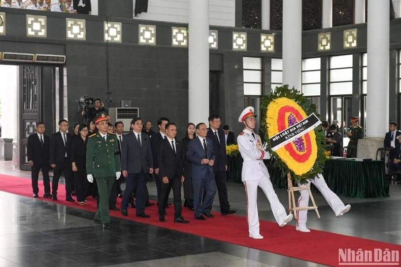 Đoàn Hội Luật gia Việt Nam viếng Tổng Bí thư Nguyễn Phú Trọng. (Ảnh: Nhandan.vn) Đoàn Hội Luật gia Việt Nam viếng Tổng Bí thư Nguyễn Phú Trọng. (Ảnh: Nhandan.vn)