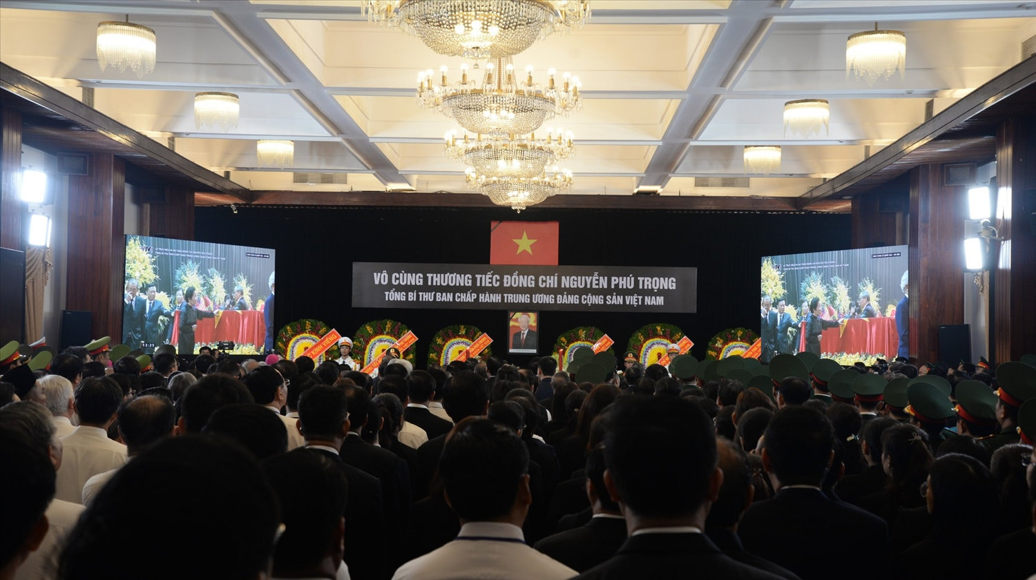 Lễ truy điệu Tổng Bí thư Nguyễn Phú Trọng được tổ chức lúc 13 giờ ngày 26/7 tại Nhà tang lễ Quốc gia, số 5 Trần Thánh Tông, Hà Nội Lễ truy điệu Tổng Bí thư Nguyễn Phú Trọng được tổ chức lúc 13 giờ ngày 26/7 tại Nhà tang lễ Quốc gia, số 5 Trần Thánh Tông, Hà Nội