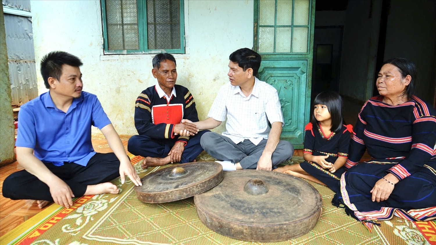 Huyện Chư Pưh luôn quan tâm, thực hiện tốt các Chính sách đối với Người có uy tín trong vùng đồng bào DTTS