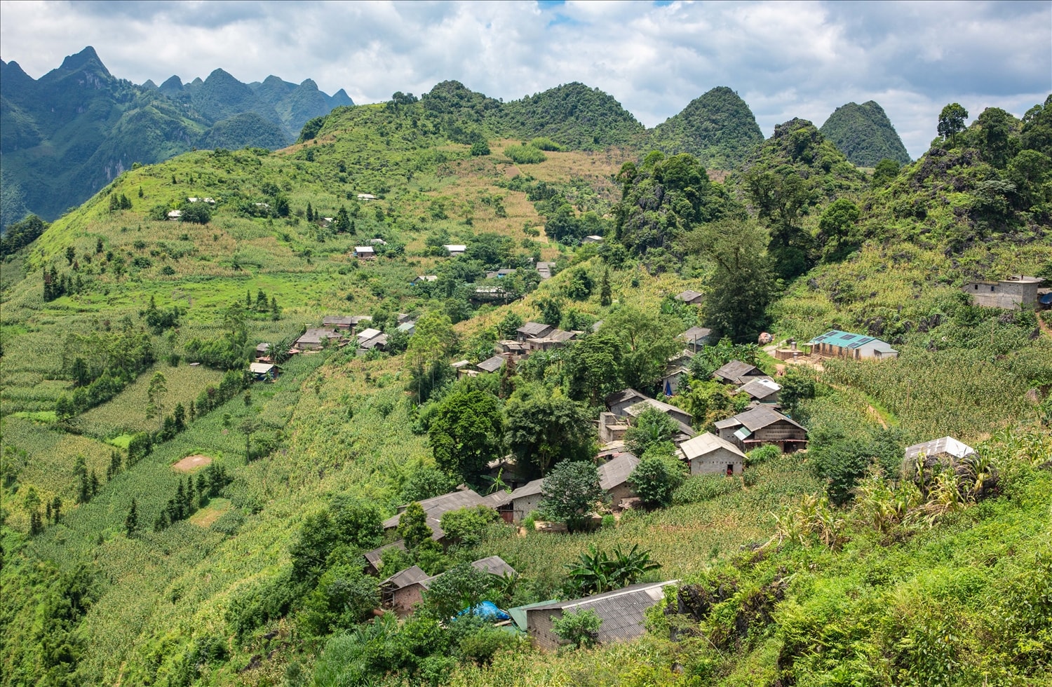 Thôn Lủng Chư, xã biên giới Thượng Phùng, huyện Mèo Vạc, tỉnh Hà Giang.