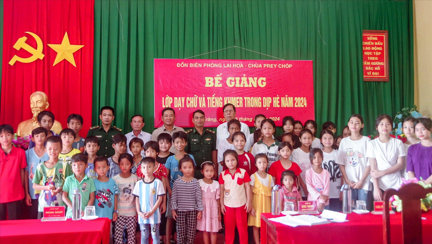 Lớp học tiếng Khmer được tổ chức cho học sinh dân tộc thiểu số vùng biên giới biển Sóc Trăng