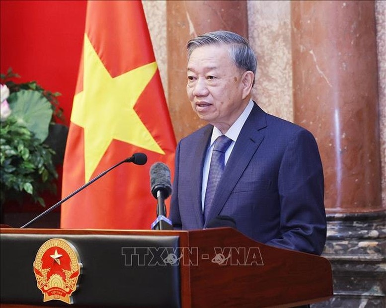 Tổng Bí thư, Chủ tịch nước đề nghị Hiệp hội thực hiện tốt chức năng của tổ chức xã hội nghề nghiệp, là cầu nối hiệu quả, đại diện cho tiếng nói, tâm tư, nguyện vọng của doanh nghiệp - Ảnh: TTXVN Tổng Bí thư, Chủ tịch nước đề nghị Hiệp hội thực hiện tốt chức năng của tổ chức xã hội nghề nghiệp, là cầu nối hiệu quả, đại diện cho tiếng nói, tâm tư, nguyện vọng của doanh nghiệp - Ảnh: TTXVN
