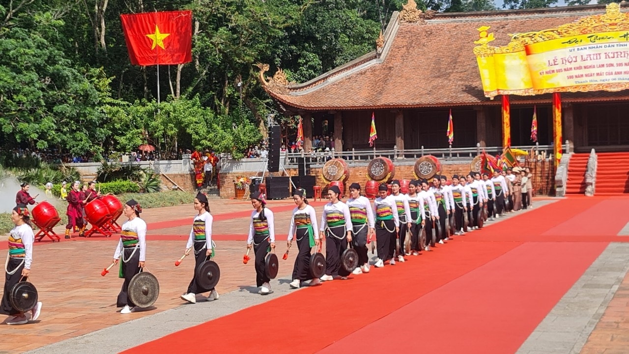 Công tác bảo tồn và phục dựng các giá trị văn hóa đặc sắc của các dân tộc được quan tâm thực hiện Công tác bảo tồn và phục dựng các giá trị văn hóa đặc sắc của các dân tộc được quan tâm thực hiện