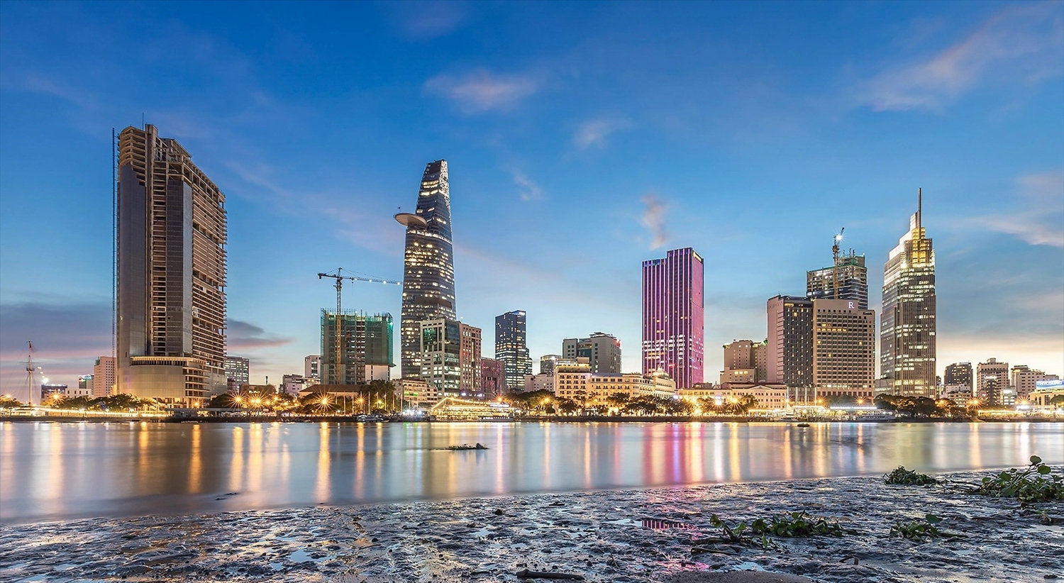 Nét hiện đại của Thành phố Hồ Chí Minh. Nét hiện đại của Thành phố Hồ Chí Minh.