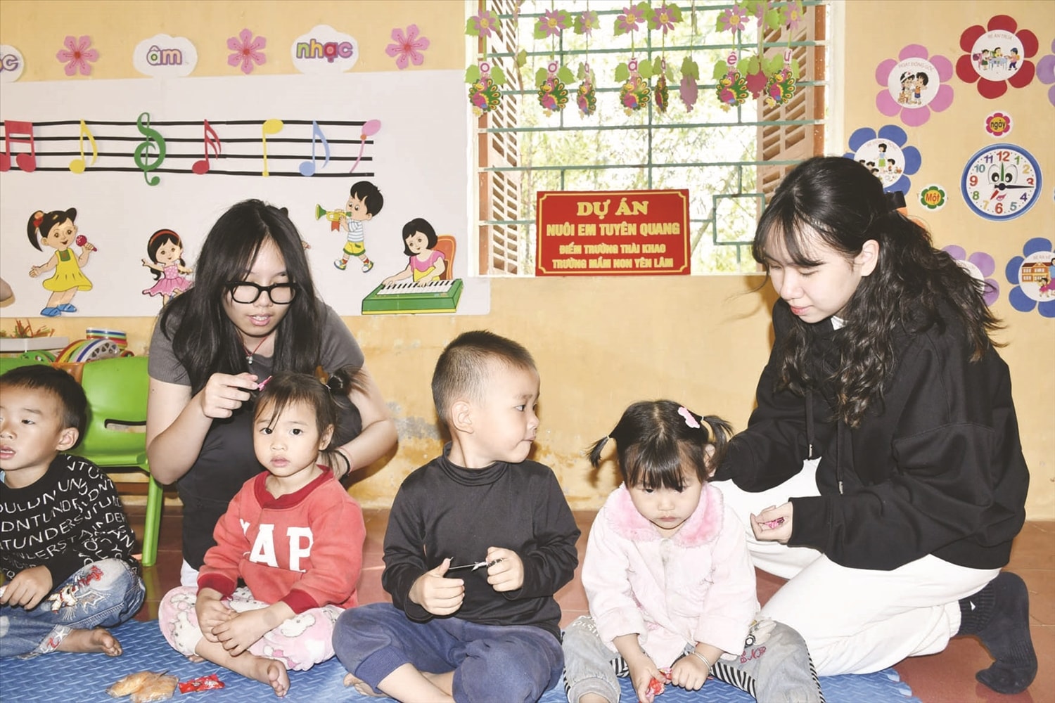 Em Nguyễn Hoàng Bảo Ngọc thực hiện Dự án Nuôi em tại Điểm Trường mầm non thôn Thài Khao, xã Yên Lâm, huyện Hàm Yên, Tuyên Quang. Em Nguyễn Hoàng Bảo Ngọc thực hiện Dự án Nuôi em tại Điểm Trường mầm non thôn Thài Khao, xã Yên Lâm, huyện Hàm Yên, Tuyên Quang.