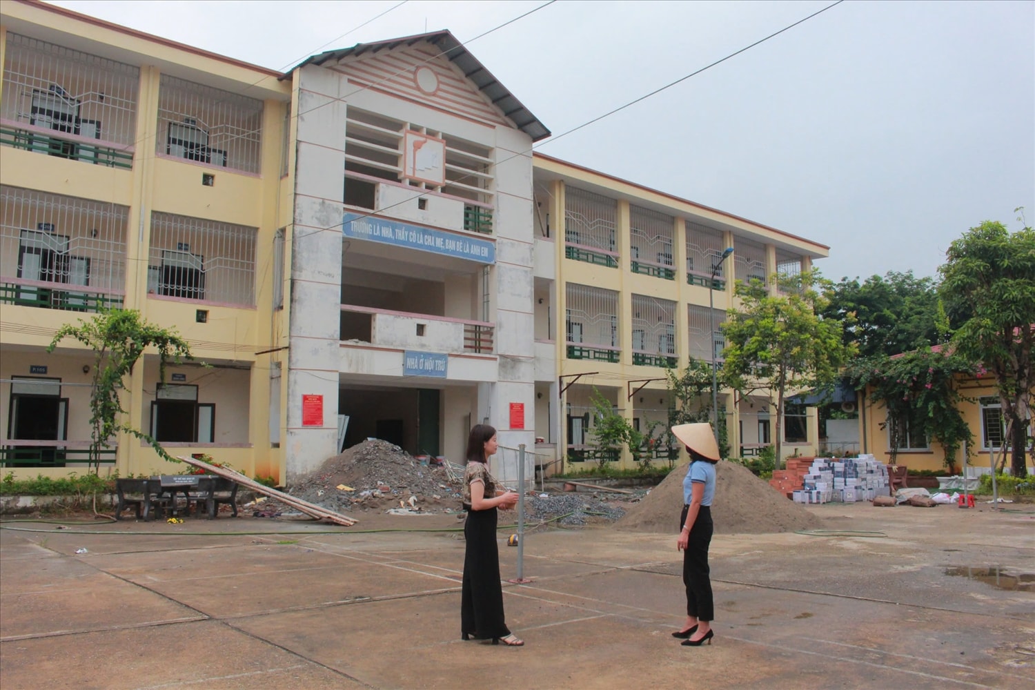 Ký túc xá Trường Phổ thông Dân tộc nội trú THCS Phú Lương, huyện Phú Lương, tỉnh Thái Nguyên được nâng cấp sửa chữa với tổng kinh phí 1,5 tỷ đồng, từ nguồn vốn chương trình MTQG về phát triển kinh tế xã hội vùng đồng bào DTTS và miền núi Ký túc xá Trường Phổ thông Dân tộc nội trú THCS Phú Lương, huyện Phú Lương, tỉnh Thái Nguyên được nâng cấp sửa chữa với tổng kinh phí 1,5 tỷ đồng, từ nguồn vốn chương trình MTQG về phát triển kinh tế xã hội vùng đồng bào DTTS và miền núi