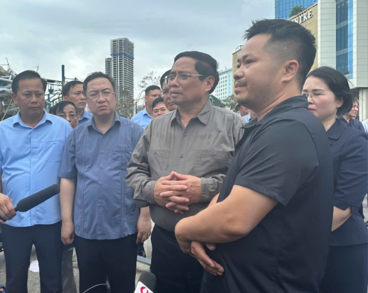 Thủ tướng Phạm Minh Chính kiểm tra công tác khắc phục bão số 3 tại Quảng Ninh Thủ tướng Phạm Minh Chính kiểm tra công tác khắc phục bão số 3 tại Quảng Ninh