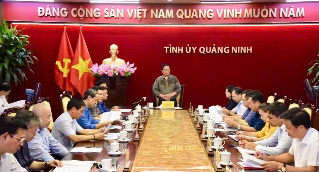 Thủ tướng Phạm Minh Chính đánh giá cao công tác lãnh đạo, chỉ đạo của cấp uỷ, chính quyền tỉnh Quảng Ninh trong phòng, chống, khắc phục hậu quả cơn bão số 3 Thủ tướng Phạm Minh Chính đánh giá cao công tác lãnh đạo, chỉ đạo của cấp uỷ, chính quyền tỉnh Quảng Ninh trong phòng, chống, khắc phục hậu quả cơn bão số 3