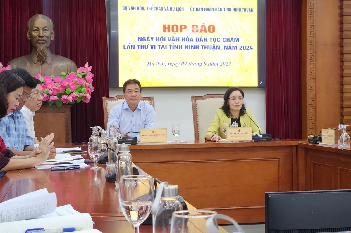 TIN BỘ VH 9 tỉnh, thành phố tham Ngày hội Văn hóa dân tộc Chăm lần thứ VI 1 TIN BỘ VH 9 tỉnh, thành phố tham Ngày hội Văn hóa dân tộc Chăm lần thứ VI 1