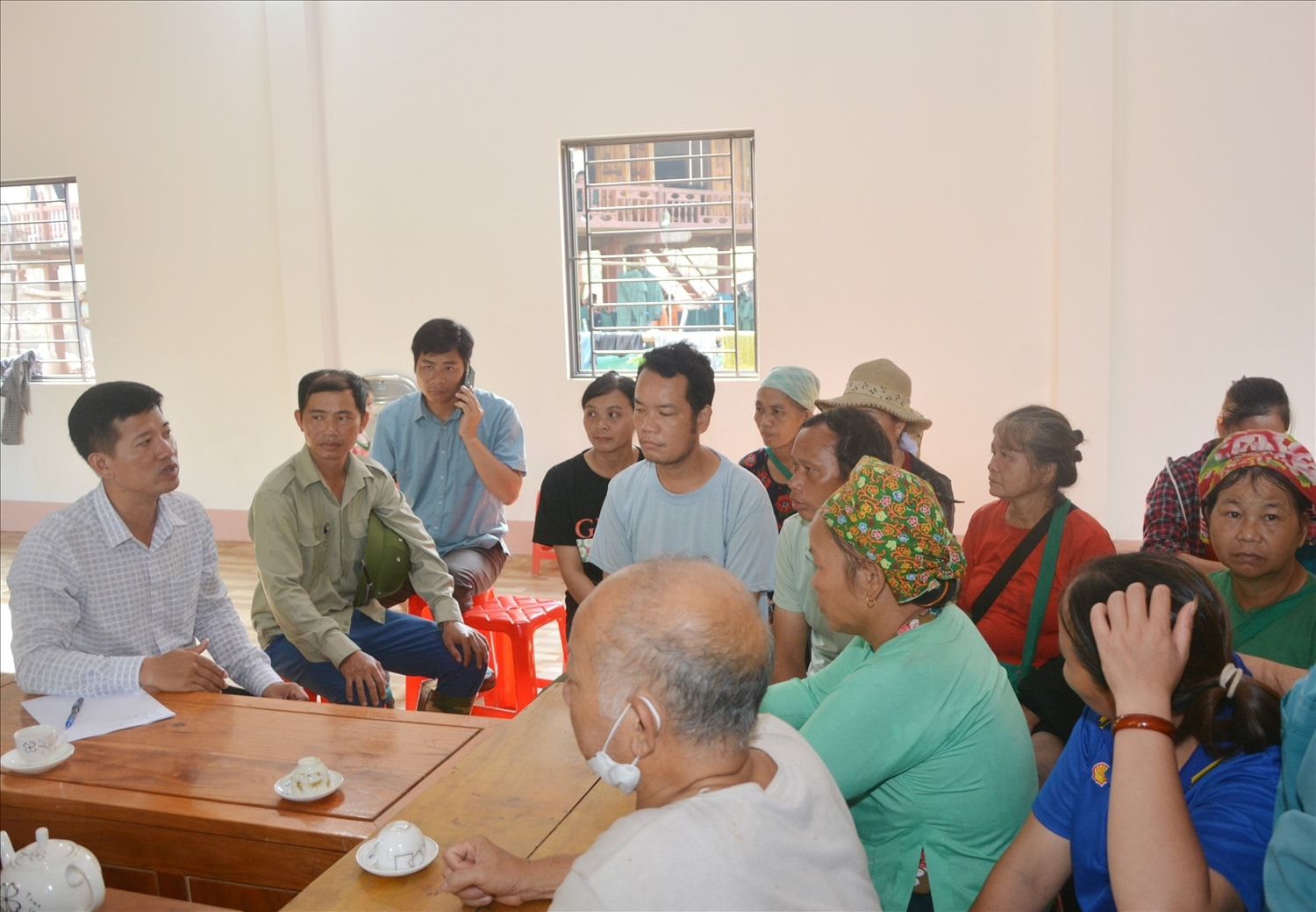 Bà con Nhân dân cơ bản nhất trí địa điểm xây dựng nơi ở mới