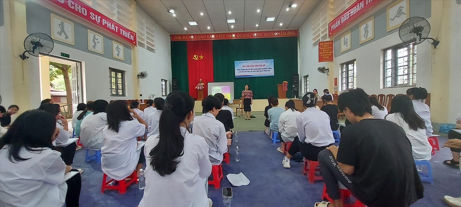 Nhờ thực hiện tốt các giải pháp, số lượng thiếu niên, đoàn viên tảo hôn đã giảm đáng kể theo từng năm (Ảnh: Huyện Đoàn Kim Bôi)