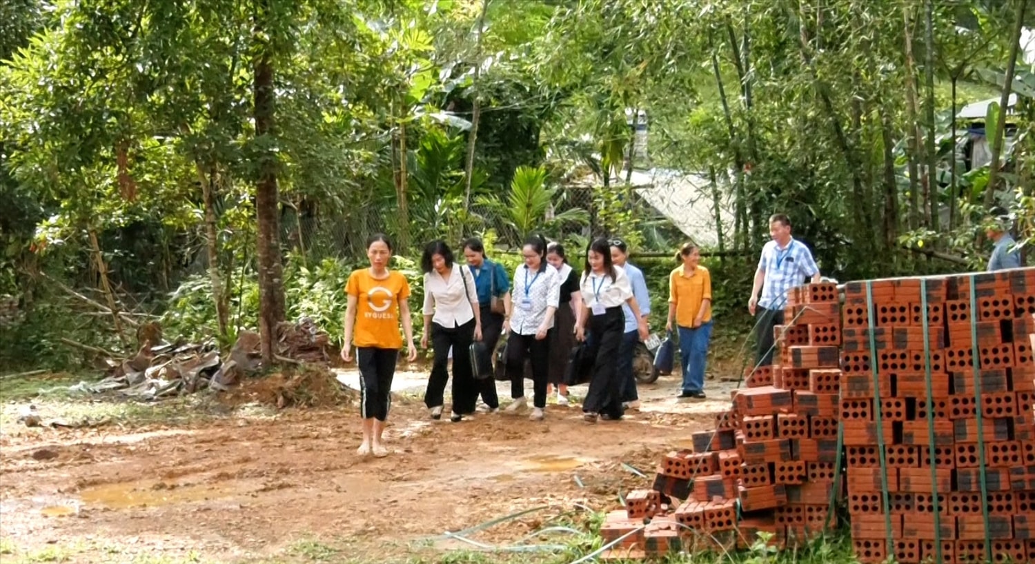 Đoàn công tác của Cục Thống kê tỉnh Thanh Hóa đi giám sát phương án điều tra về thực trạng kinh tế- xã hội của 53 DTTS năm 2024 tại các huyện miền núi Đoàn công tác của Cục Thống kê tỉnh Thanh Hóa đi giám sát phương án điều tra về thực trạng kinh tế- xã hội của 53 DTTS năm 2024 tại các huyện miền núi