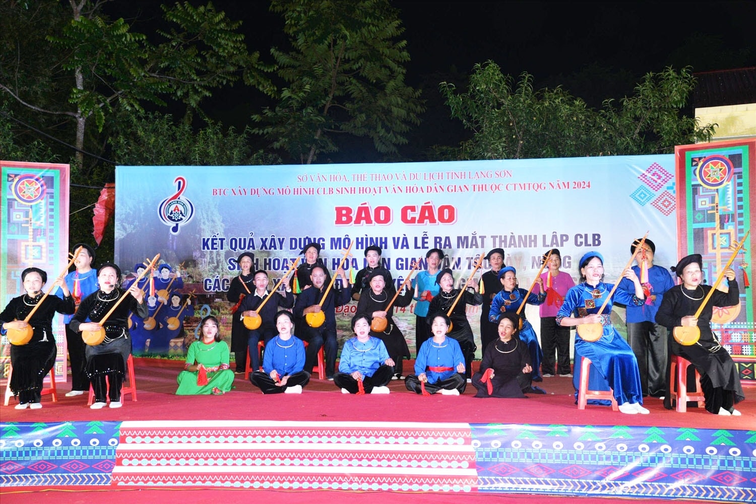 Lễ ra mắt CLB  sinh hoạt văn hóa dân gian dân tộc Tày, Nùng các thôn xã Hưng Đạo, huyện Bình Gia