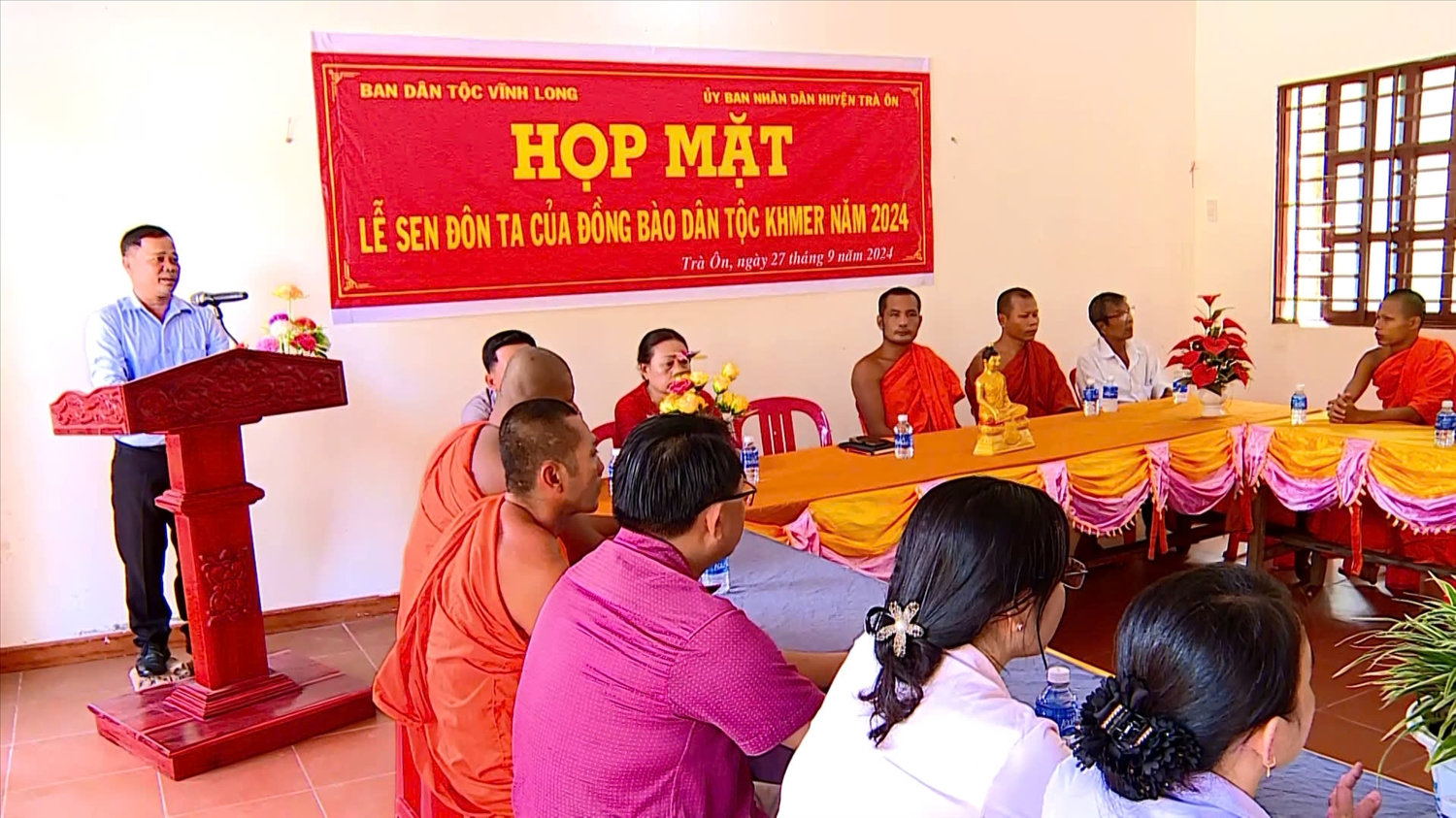 Ban Dân tộc tỉnh Vĩnh Long tổ chức họp mặt chức sắc Khmer và Người có uy tín nhân dịp đón lễ Sen Delta năm 2024 