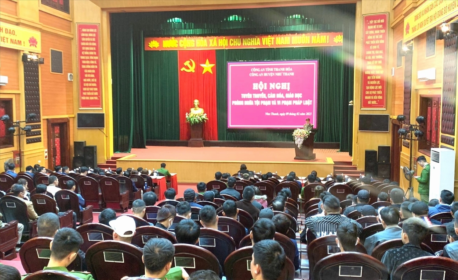 Từ nguồn kinh phí của Chương trình MTQG 1719, các địa phương tổ chức nhiều Hội nghị tuyên truyền phổ biến giáo dục pháp luật và trợ giúp pháp lý ở vùng DTTS và miền núi Từ nguồn kinh phí của Chương trình MTQG 1719, các địa phương tổ chức nhiều Hội nghị tuyên truyền phổ biến giáo dục pháp luật và trợ giúp pháp lý ở vùng DTTS và miền núi