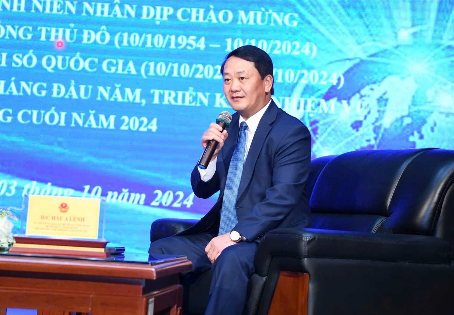 Bộ trưởng, Chủ nhiệm Hầu A Lềnh chia sẻ quan điểm của mình về các vấn đề mà đoàn viên, thanh niên UBDT quan tâm Bộ trưởng, Chủ nhiệm Hầu A Lềnh chia sẻ quan điểm của mình về các vấn đề mà đoàn viên, thanh niên UBDT quan tâm