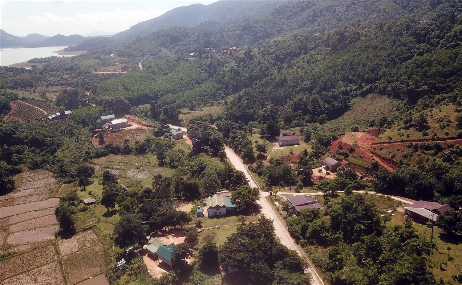 Đakrông (Quảng Trị): Thiếu quỹ đất để thực hiện hỗ trợ đất ở, đất sản xuất cho đồng bào DTTS 
