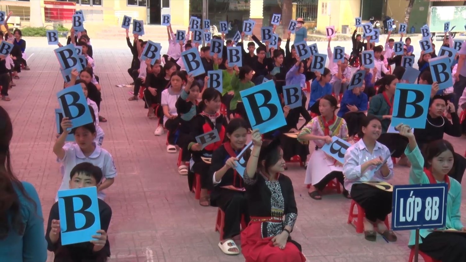 (BCĐ- Tin chuyên đề) Ban Dân tộc tỉnh Cao Bằng: Đẩy mạnh công tác tuyên truyền giảm thiểu tình trạng tảo hôn và hôn nhân cận huyết thống cho đồng bào DTTS (BCĐ- Tin chuyên đề) Ban Dân tộc tỉnh Cao Bằng: Đẩy mạnh công tác tuyên truyền giảm thiểu tình trạng tảo hôn và hôn nhân cận huyết thống cho đồng bào DTTS