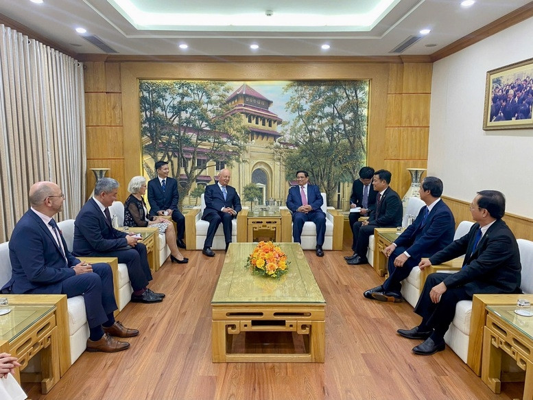 Thủ tướng Phạm Minh Chính tiếp Giáo sư Klaus Schwab - Ảnh: VGP/Nhật Bắc Thủ tướng Phạm Minh Chính tiếp Giáo sư Klaus Schwab - Ảnh: VGP/Nhật Bắc