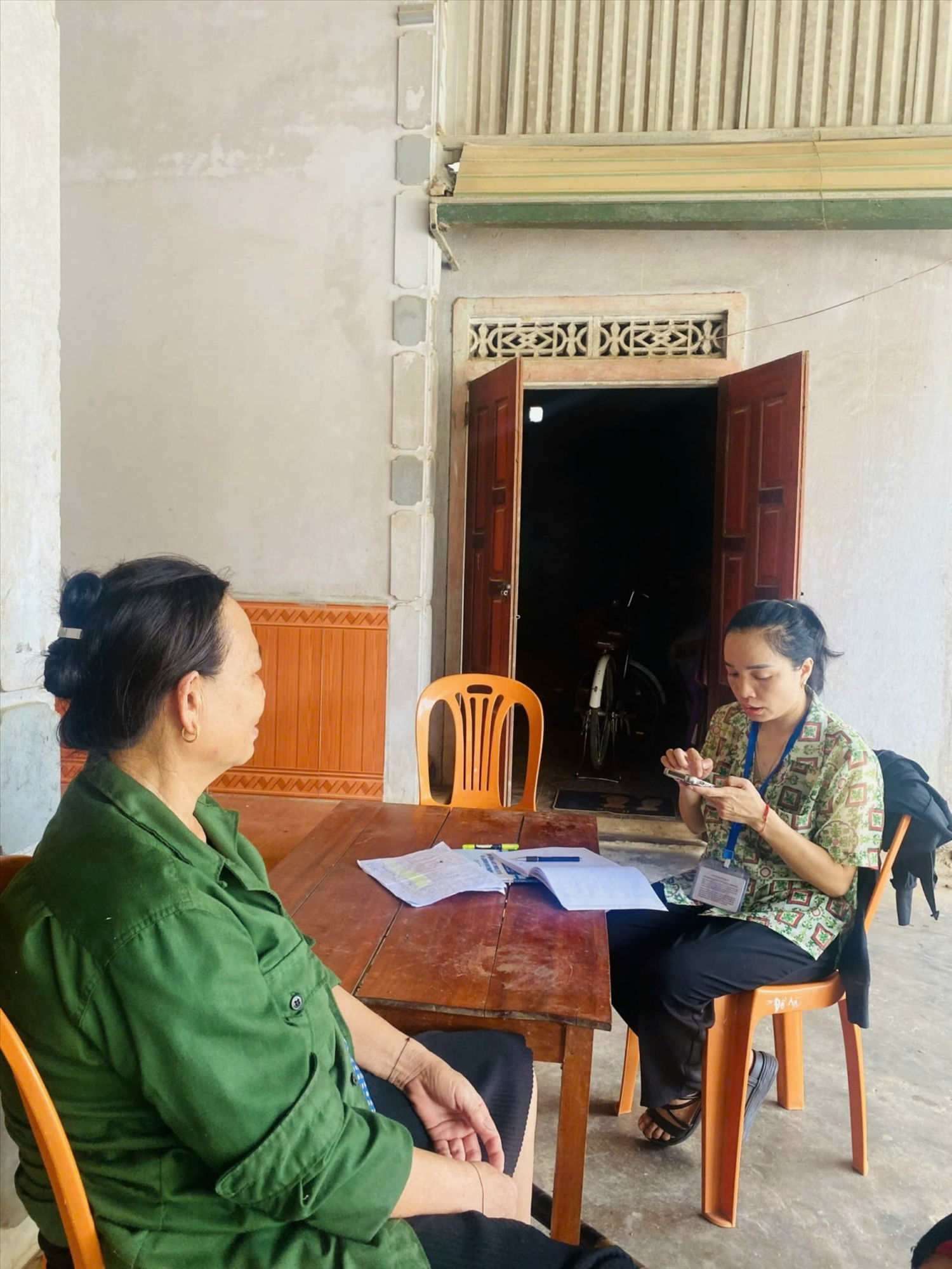 Quá trình điều tra 53 DTTS phải chọn thời điểm giữa trưa hay chập tối để lấy thông tin vì đặc thù đồng bào DTTS ban ngày bận lên nương rẫy