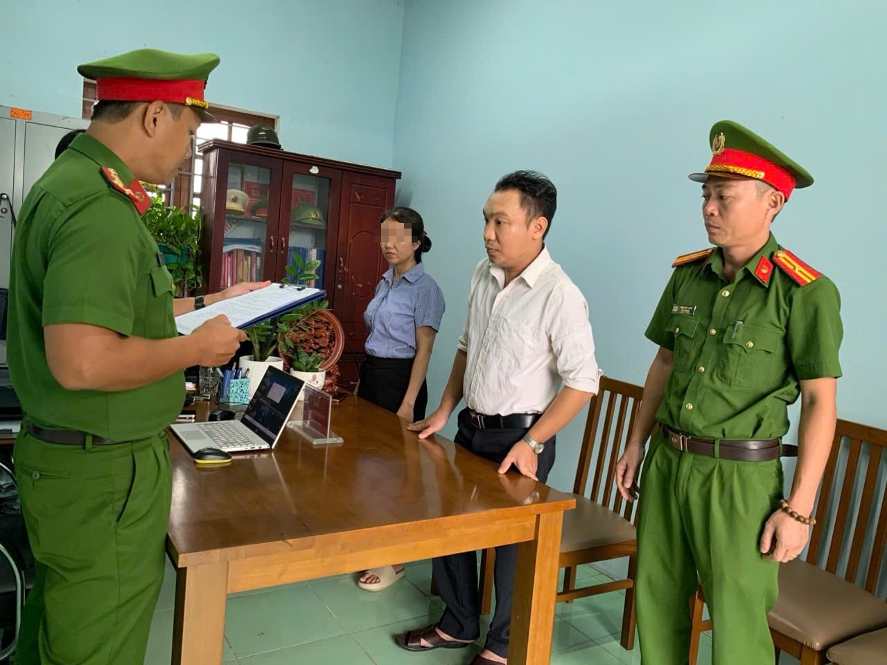 Ông Trần Ngọc Vũ bị bắt tạm giam để điều tra về tội lợi dụng chức vụ trong khi thi hành công vụ. (Ảnh Công an cung cấp). Ông Trần Ngọc Vũ bị bắt tạm giam để điều tra về tội lợi dụng chức vụ trong khi thi hành công vụ. (Ảnh Công an cung cấp).