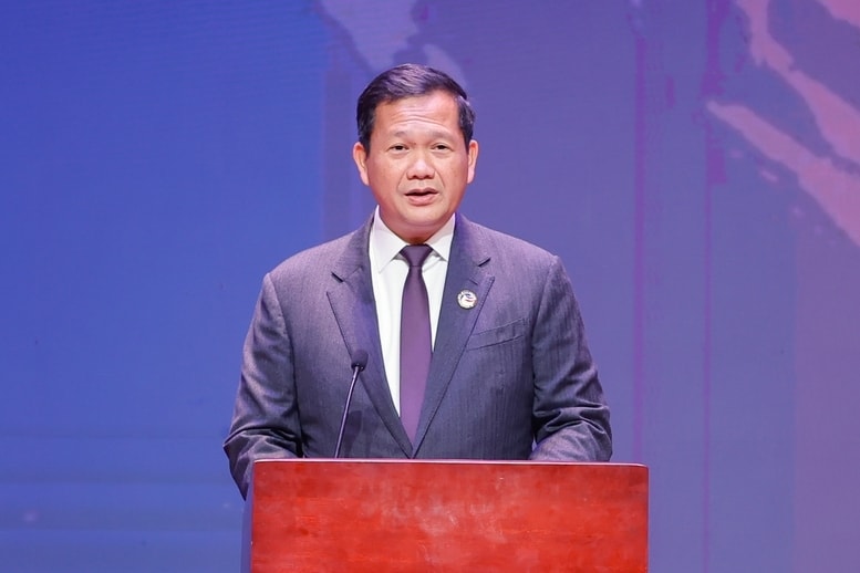 Thủ tướng Campuchia Hun Manet phát biểu tại cuộc ăn sáng giao lưu đặc biệt giữa 3 Thủ tướng Việt Nam - Lào – Campuchia với Hội đồng Tư vấn kinh doanh ASEAN - Ảnh: VGP/Nhật Bắc