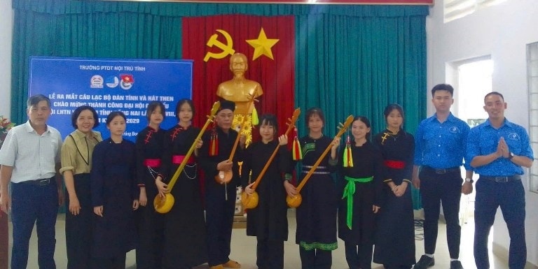 Lễ ra mắt Câu lạc bộ Hát then Đàn tính.