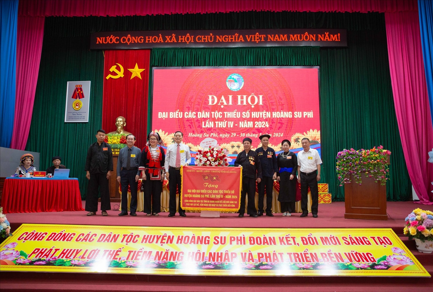 Đại Hội Đại biểu các DTTS huyện Hoàng Su Phì được tổ chức trang trọng vào tháng 5 vừa qua.  