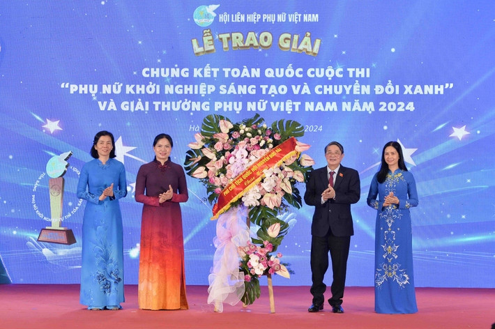 Hội LHPN Việt Nam: Trao giải cuộc thi “Phụ nữ khởi nghiệp sáng tạo và chuyển đổi xanh” và Giải thưởng Phụ nữ Việt Nam năm 2024 
