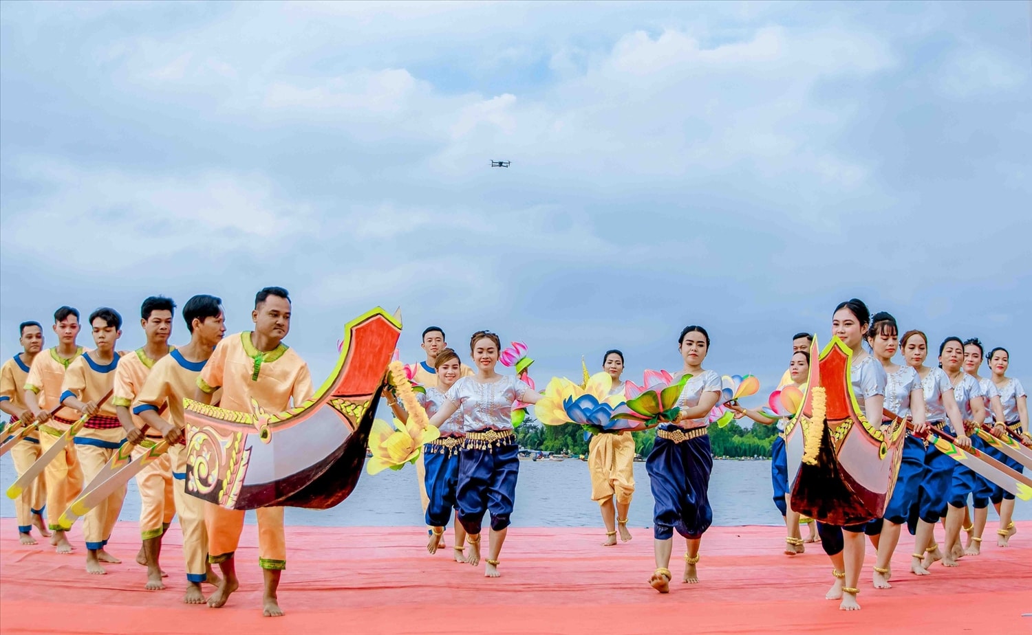 Tiết mục múa chào mừng khai mạc Ngày hội Văn hóa - Thể thao và Du lịch dân tộc Khmer tỉnh Kiên Giang lần thứ XV/2023.