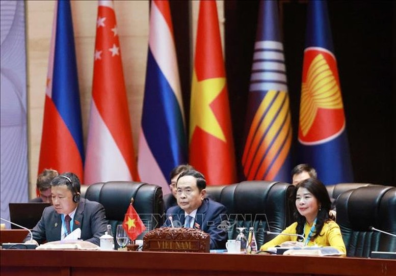 Chủ tịch Quốc hội Trần Thanh Mẫn dự phiên họp Ban chấp hành Đại hội đồng Liên Nghị viện các quốc gia Đông Nam Á lần thứ 45 (AIPA-45) - Ảnh: TTXVN Chủ tịch Quốc hội Trần Thanh Mẫn dự phiên họp Ban chấp hành Đại hội đồng Liên Nghị viện các quốc gia Đông Nam Á lần thứ 45 (AIPA-45) - Ảnh: TTXVN