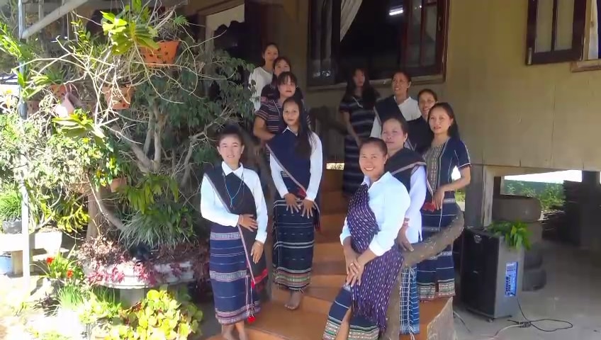 Các thành viên Câu lạc bộ nhịp điệu Aria. Các thành viên Câu lạc bộ nhịp điệu Aria.