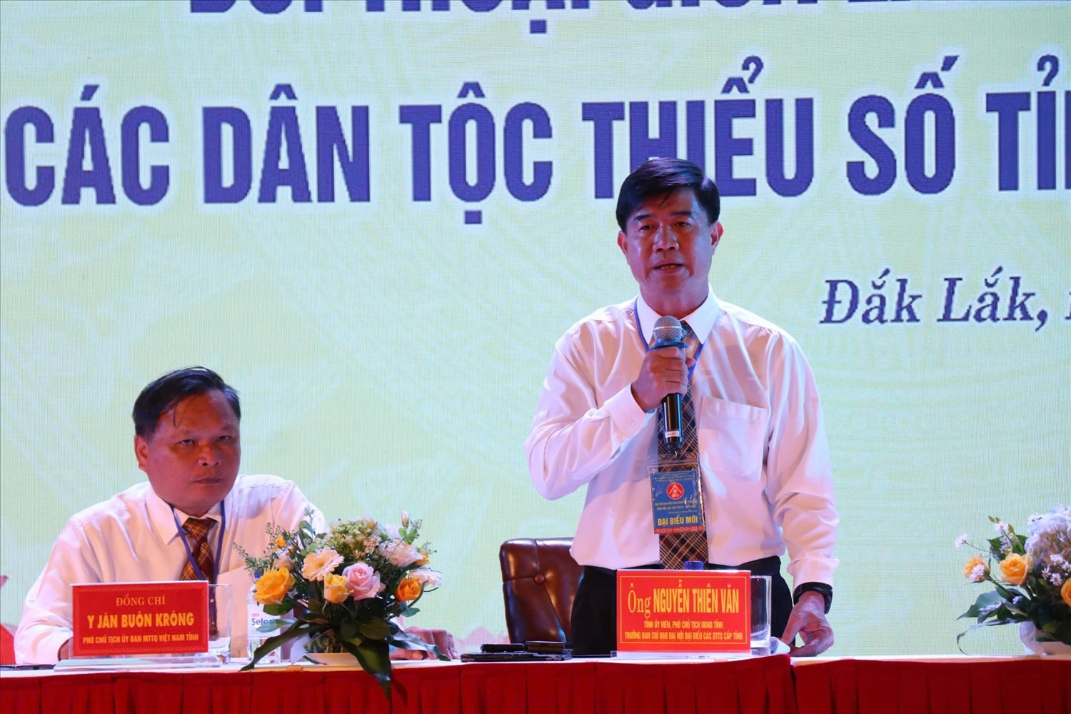 Phó chủ tịch UBND tỉnh Đắk Lắk Nguyễn Thiên Văn chia sẻ tại hội nghị Phó Chủ tịch UBND tỉnh Đắk Lắk Nguyễn Thiên Văn chia sẻ tại Hội nghị