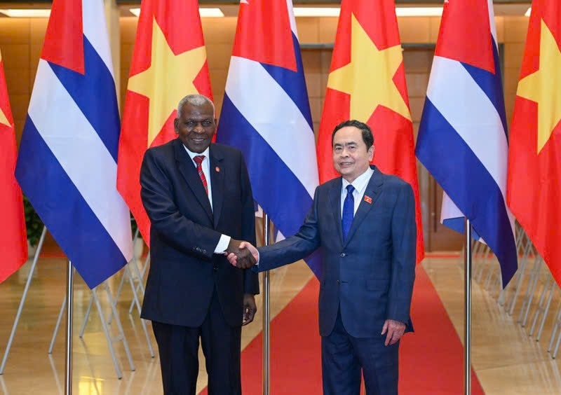 Phát triển quan hệ đoàn kết đặc biệt Việt Nam-Cuba ngày càng bền chặt 