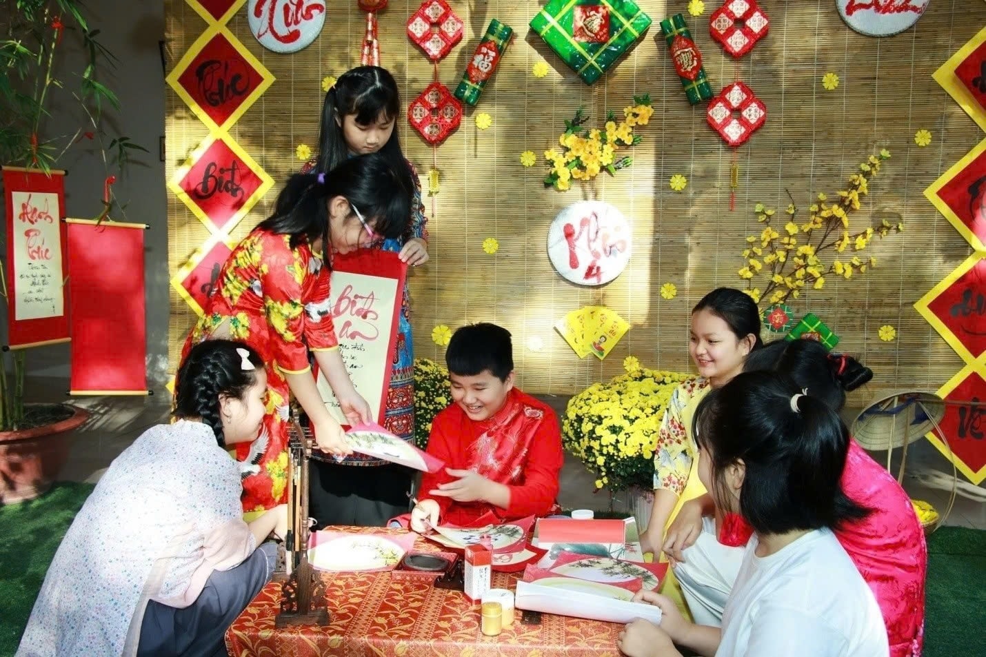 Nhiều địa phương đã công bố lịch nghỉ Tết Nguyên đán 2025 đối với học sinh các cấp