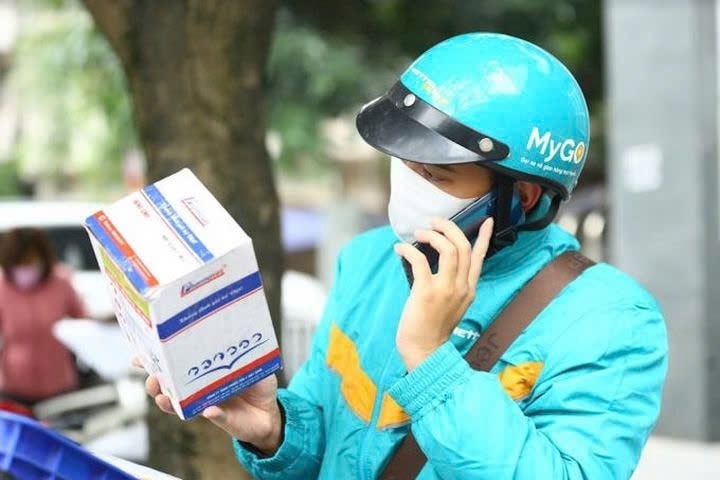 Mua thuốc kê đơn trực tuyến rất hữu ích và nhận được sự ủng hộ từ người tiêu dùng Việt Nam Mua thuốc kê đơn trực tuyến rất hữu ích và nhận được sự ủng hộ từ người tiêu dùng Việt Nam