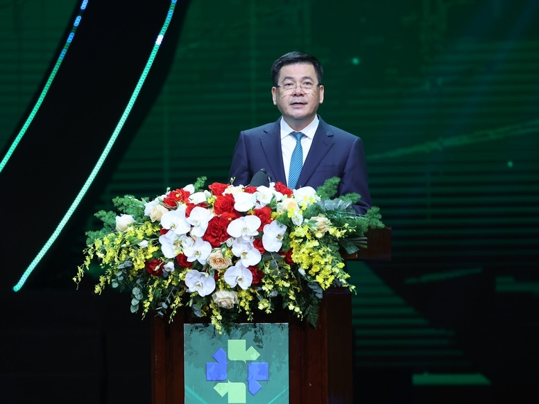 Bộ trưởng Bộ Công thương Nguyễn Hồng Diên phát biểu tại Lễ công bố - Ảnh: VGP/Nhật Bắc