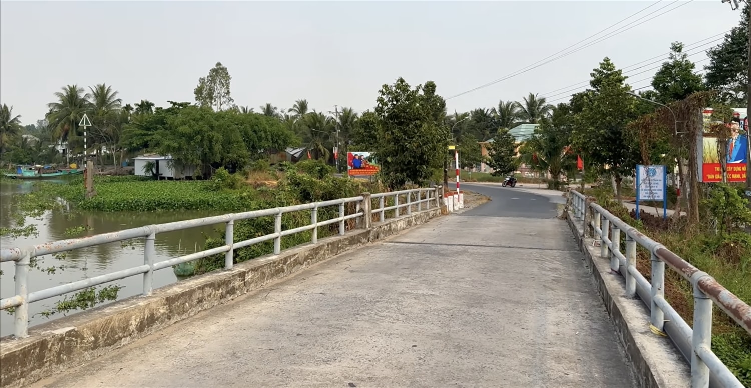 Giao thông nông thôn vùng đồng bào DTTS của huyện Giồng Riềng luôn được quan đầu tư 