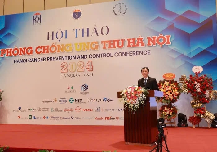 TS.BSCKII Nguyễn Tri Thức - Thứ trưởng Bộ Y tế nhấn mạnh ung thư đang gia tăng mạnh mẽ trên toàn cầu và trở thành một trong những vấn đề sức khỏe hàng đầu hiện nay TS.BSCKII Nguyễn Tri Thức - Thứ trưởng Bộ Y tế nhấn mạnh ung thư đang gia tăng mạnh mẽ trên toàn cầu và trở thành một trong những vấn đề sức khỏe hàng đầu hiện nay