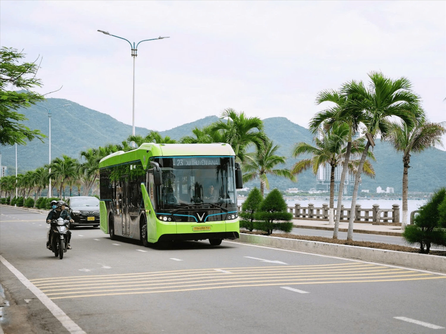 (CĐ BÙI HẠ) VinBus khai trương truyến buýt điện đầu tiên tại Nha Trang 1